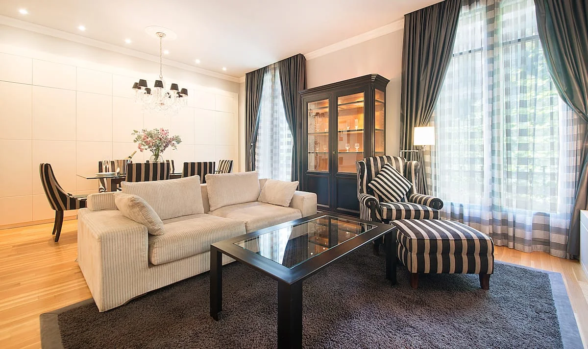 Casa Verdú white designer sofa and armchairs