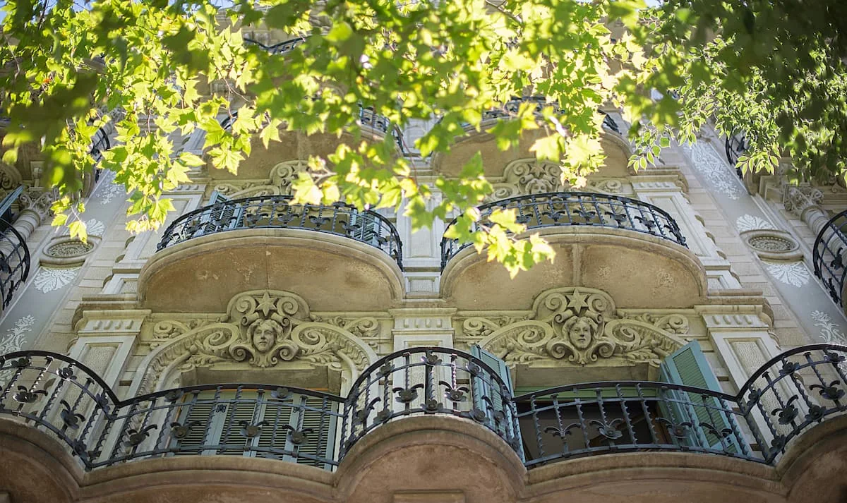 Casa Verdú ornate 1904 Modernist facade
