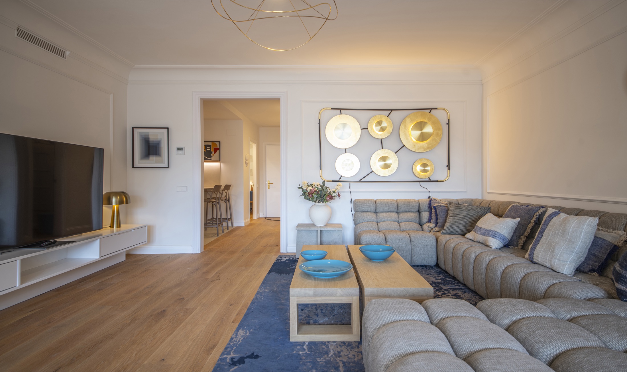 Suite Alba living room, view 04