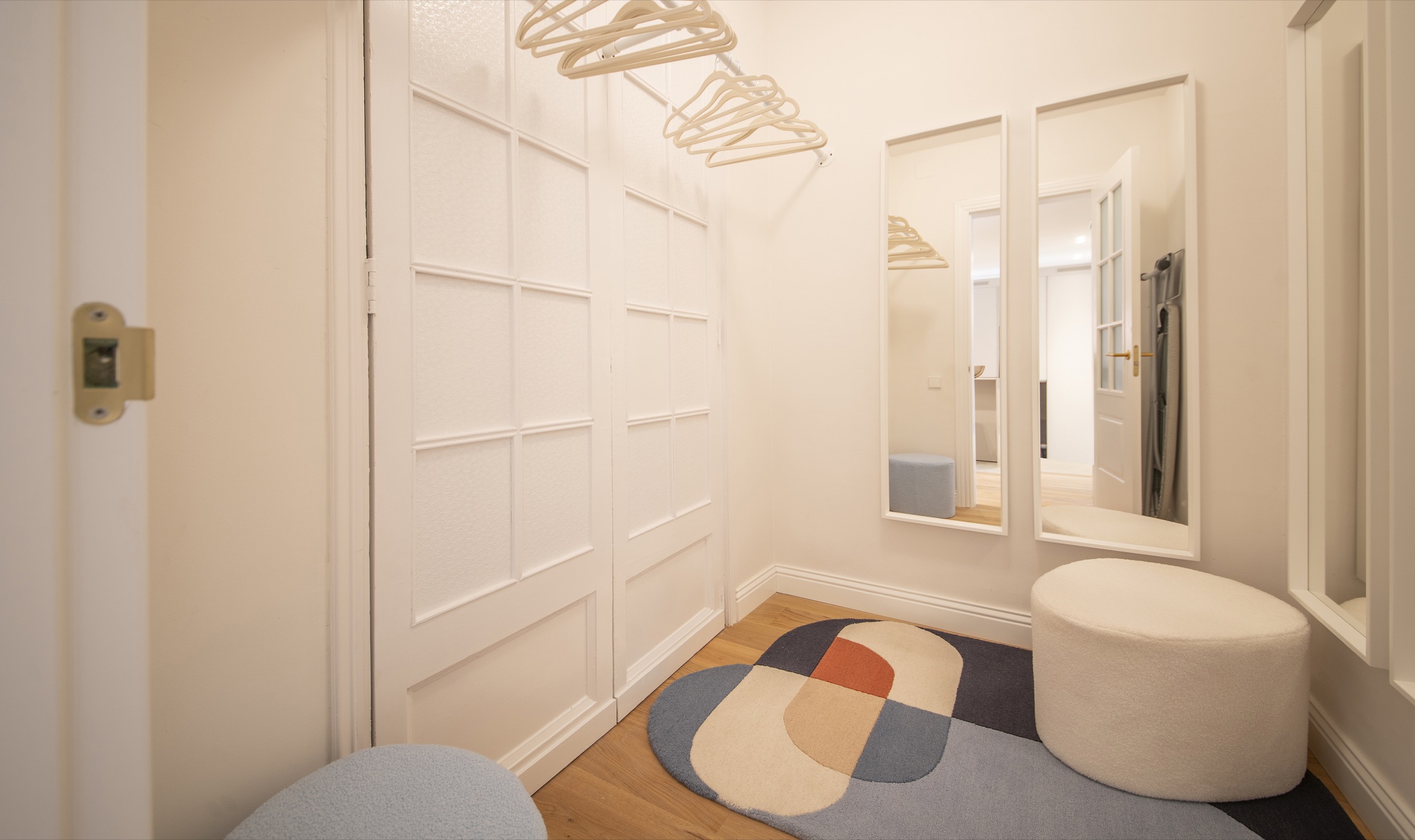 Suite Alba dressing area, view 01