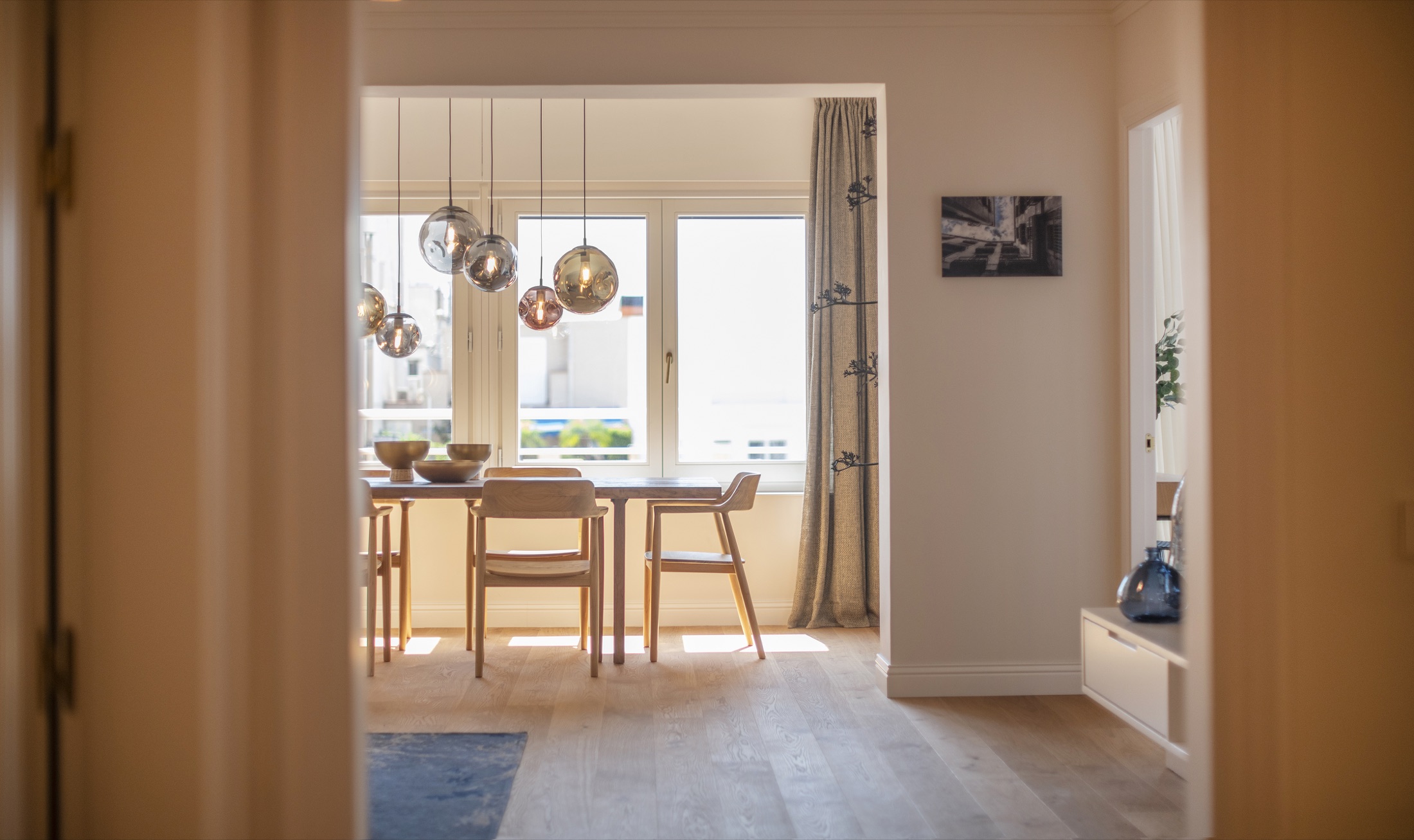 Suite Alba dining room, view 04