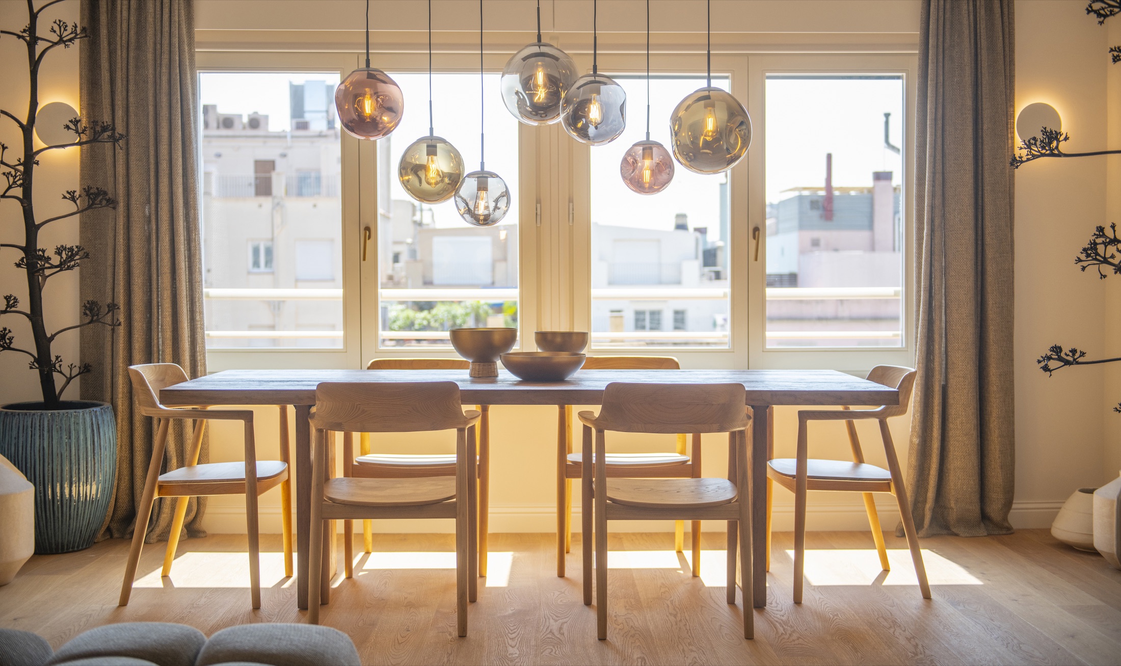 Suite Alba dining room, view 06