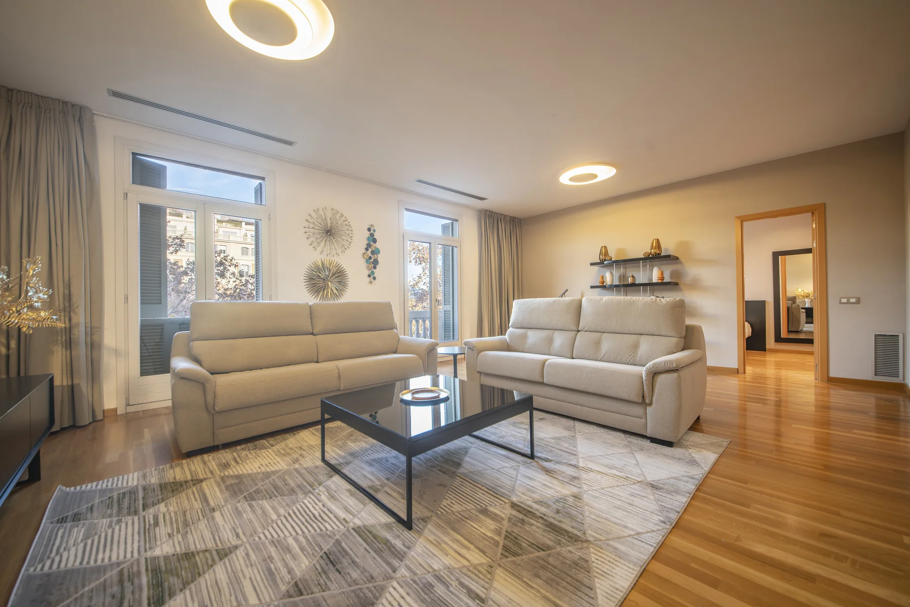 Suite Celia spacious living room detail 21