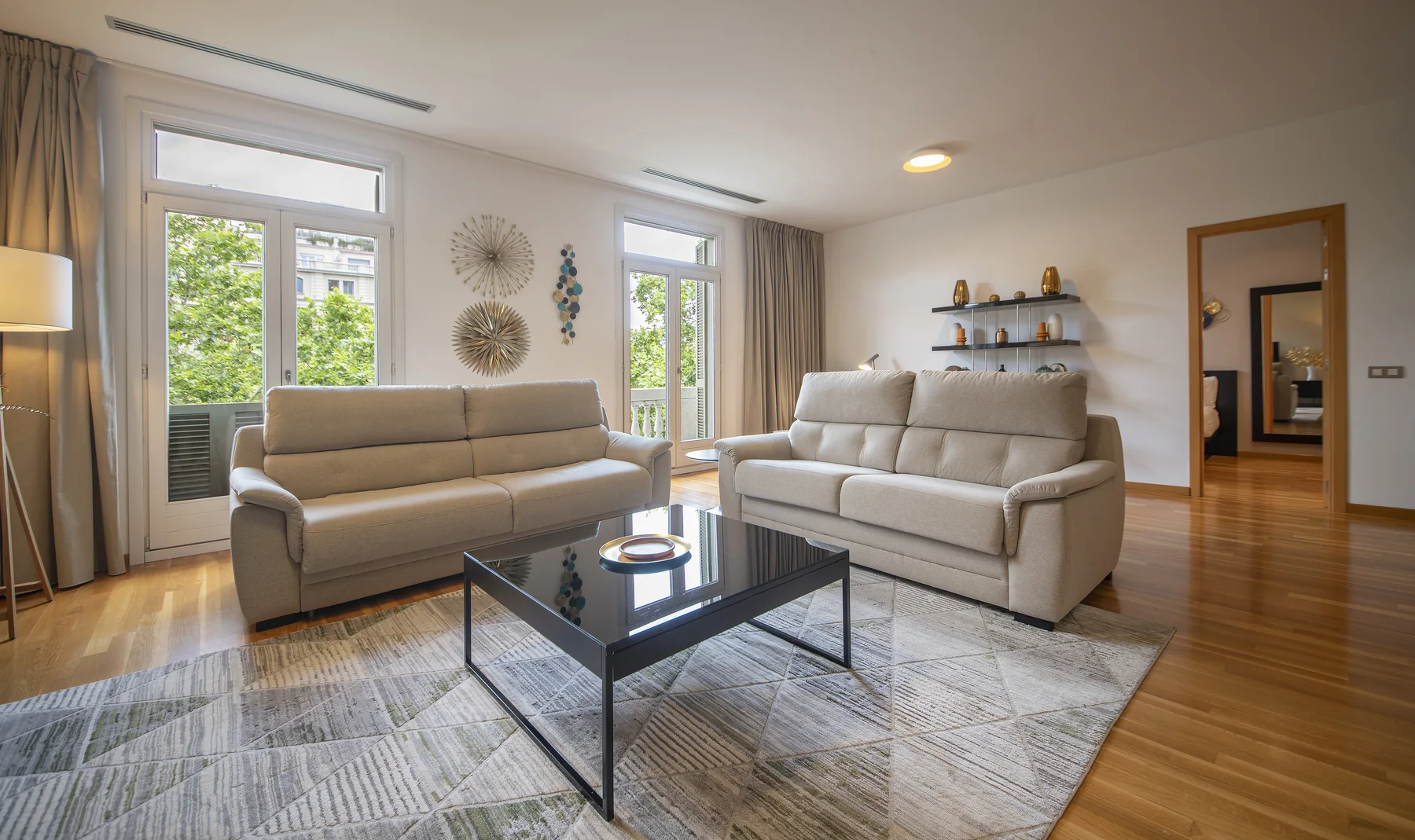 Suite Celia living room at PDG15 in central Barcelona