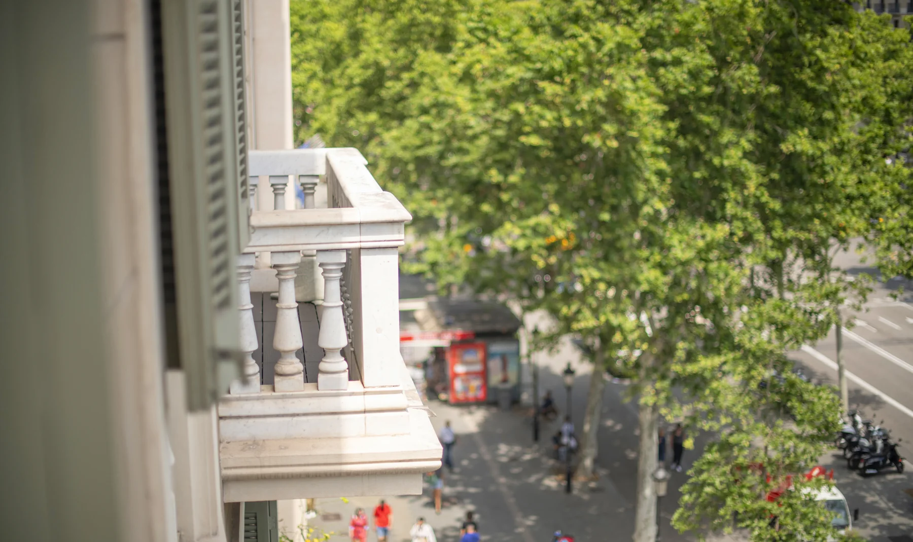 Suite Celia passeig de gràcia balcony and city view 76