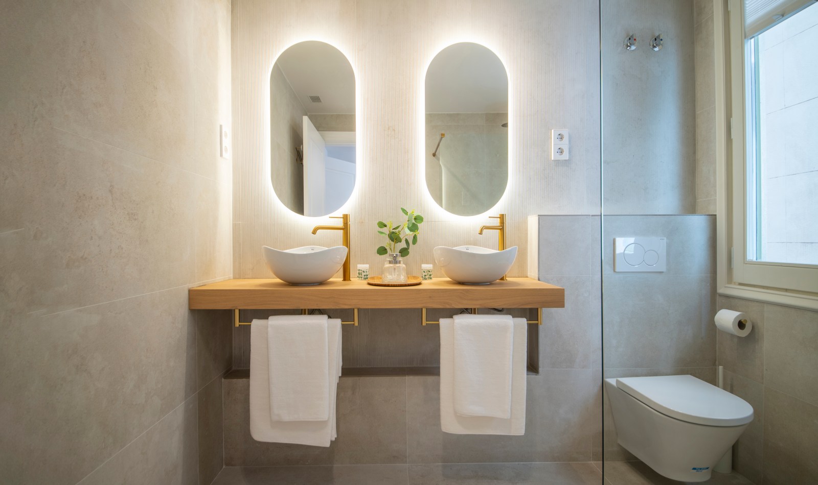 Suite Laia principal en suite, view 02