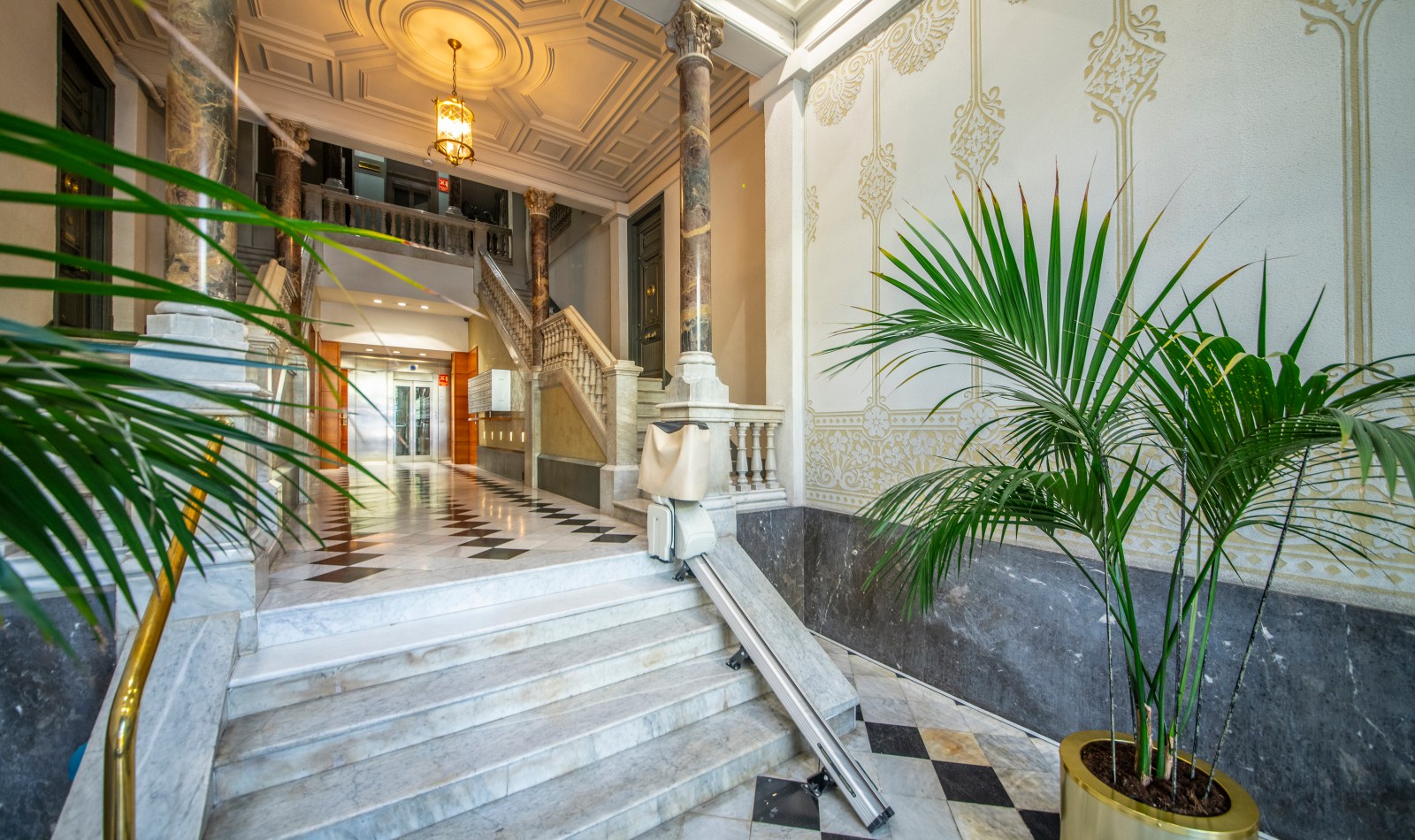 Suite Laia building & address, view 07
